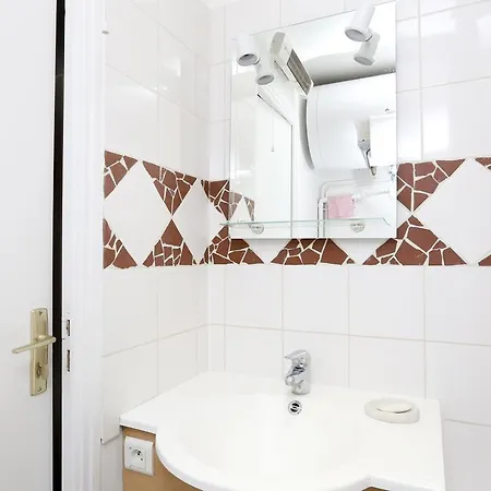 Apartment Lokappart - Popincourt *